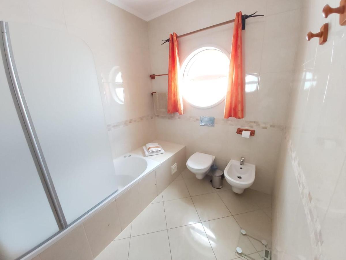 Appartamento Penthouse With Sea Views Albufeira Esterno foto