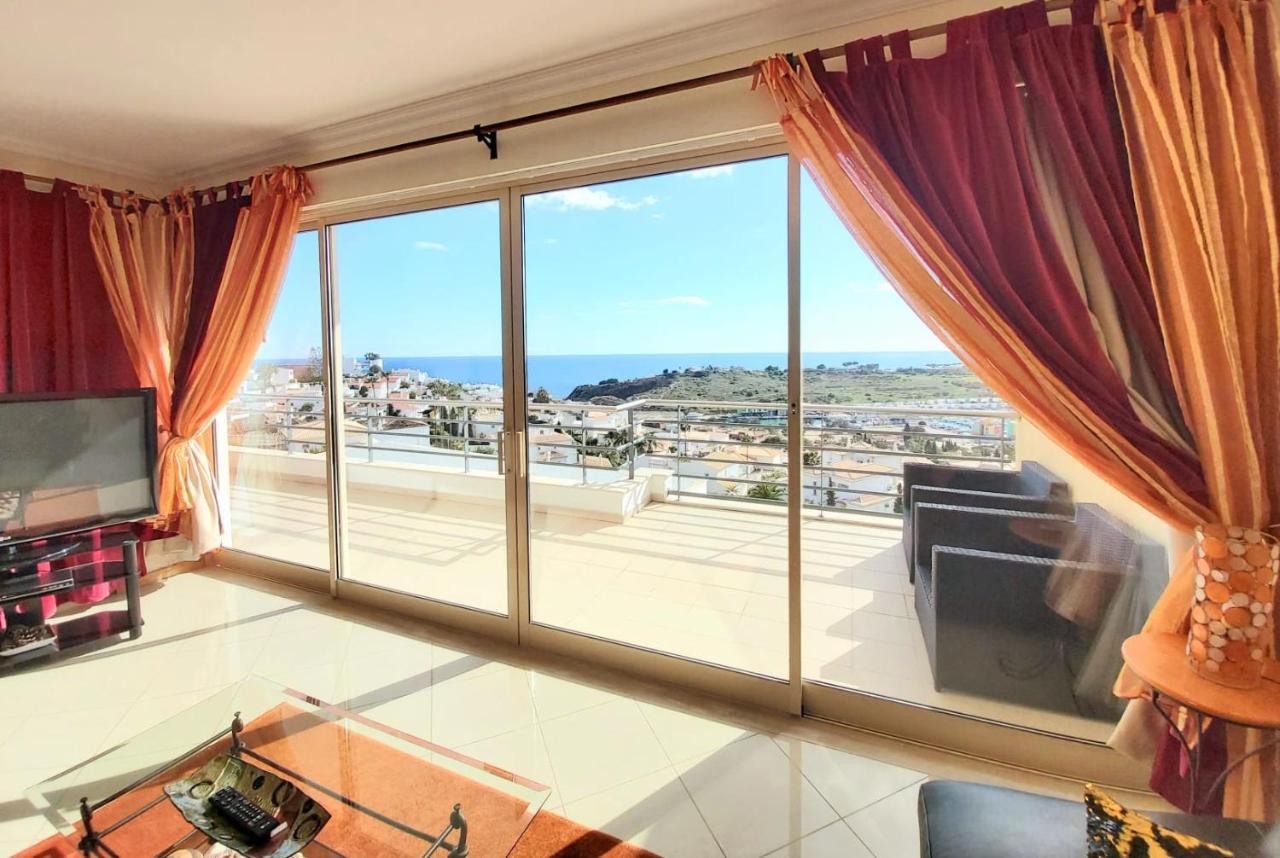 Appartamento Penthouse With Sea Views Albufeira Esterno foto