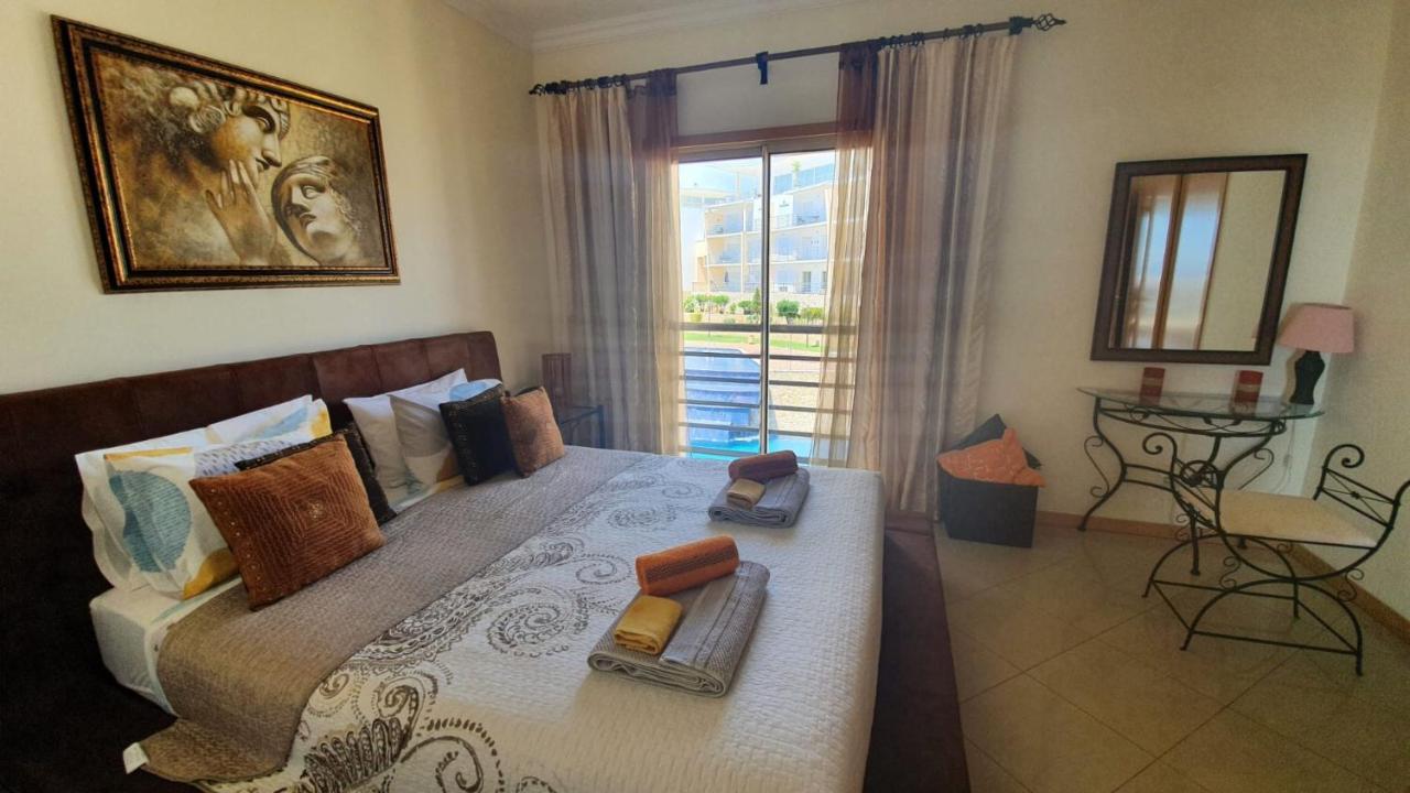 Appartamento Penthouse With Sea Views Albufeira Esterno foto
